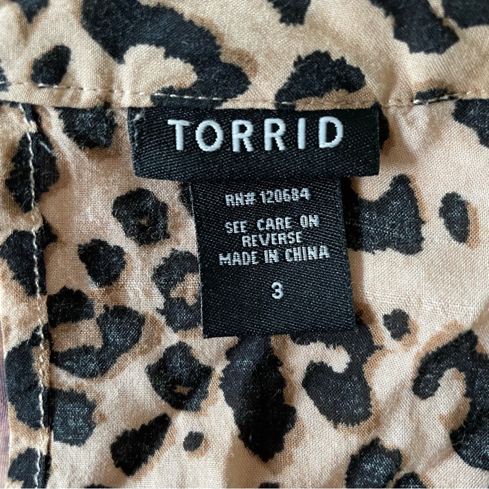 Torrid Cheetah Leopard Print Button Down Womens 3… - image 6